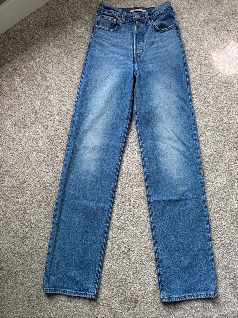 Levi's Women's High Rise Jeans - Mixed Blue Washes (Light to Dark)